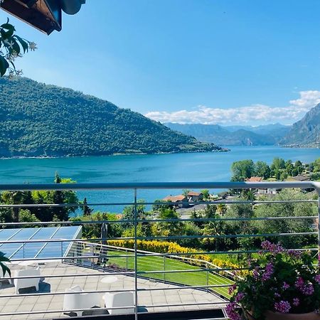 Vela di Soleville camere vista lago con ristorante e pizzeria Sale Marasino Esterno foto